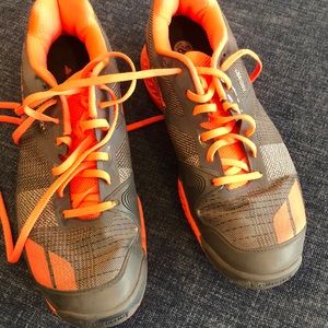 Men’s tennis shoes or pickle ball